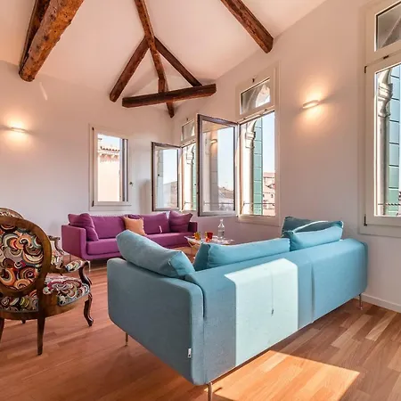 20 Windows On Appartement *